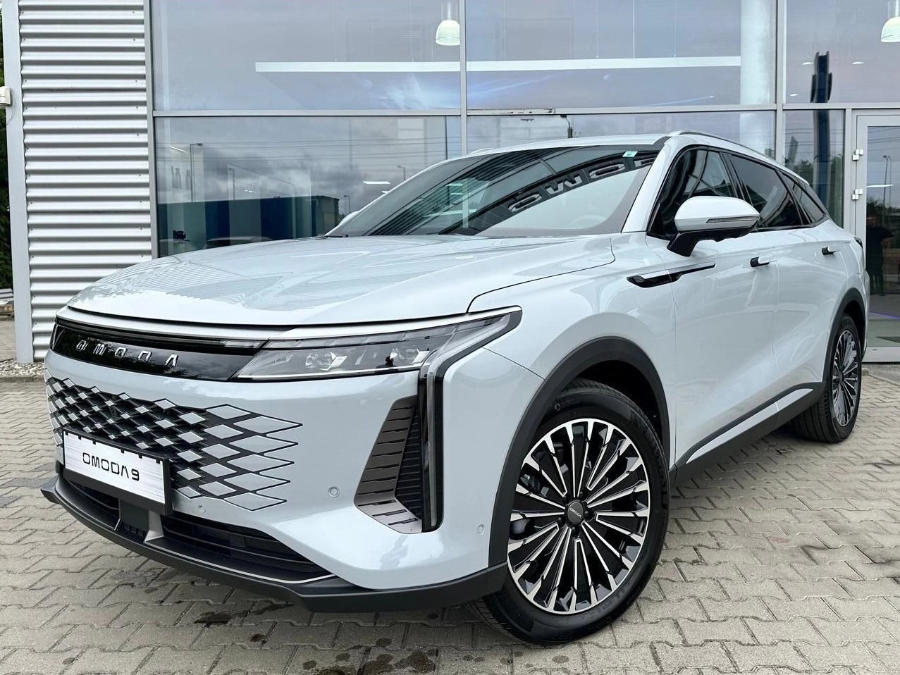 OMODA 9 PHEV